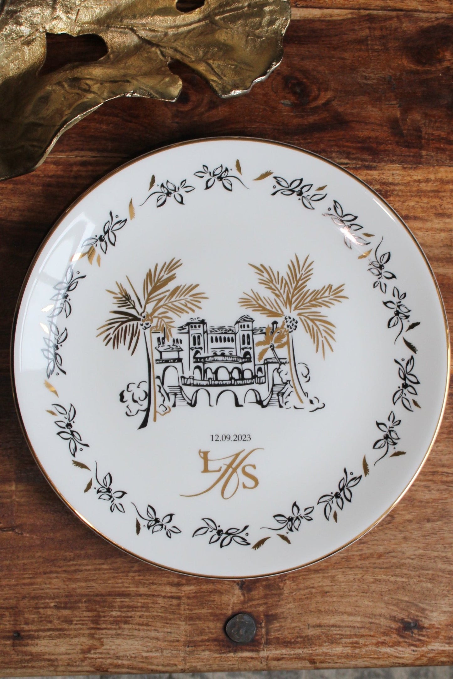 Wedding Venue Gold Detail Plate